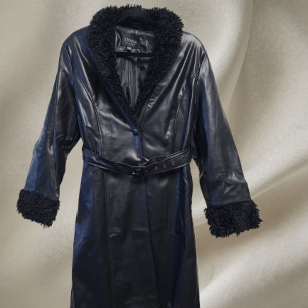 Stoosh Black Faux Fur Trim Trench Coat